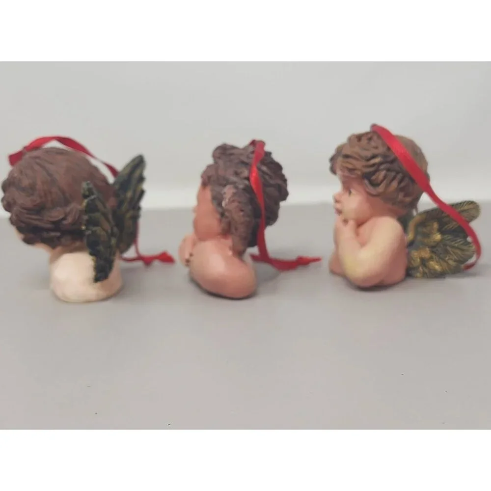 Set Of 3‎ Resin Angel Cherub Ornaments With Green Wings & Red Ribbon Hangers